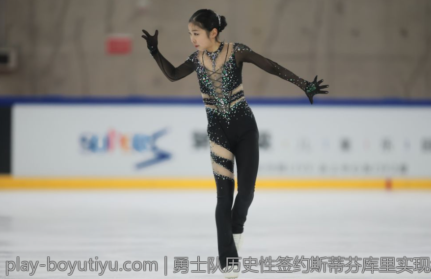 勇士队历史性签约斯蒂芬库里实现终身效忠梦想